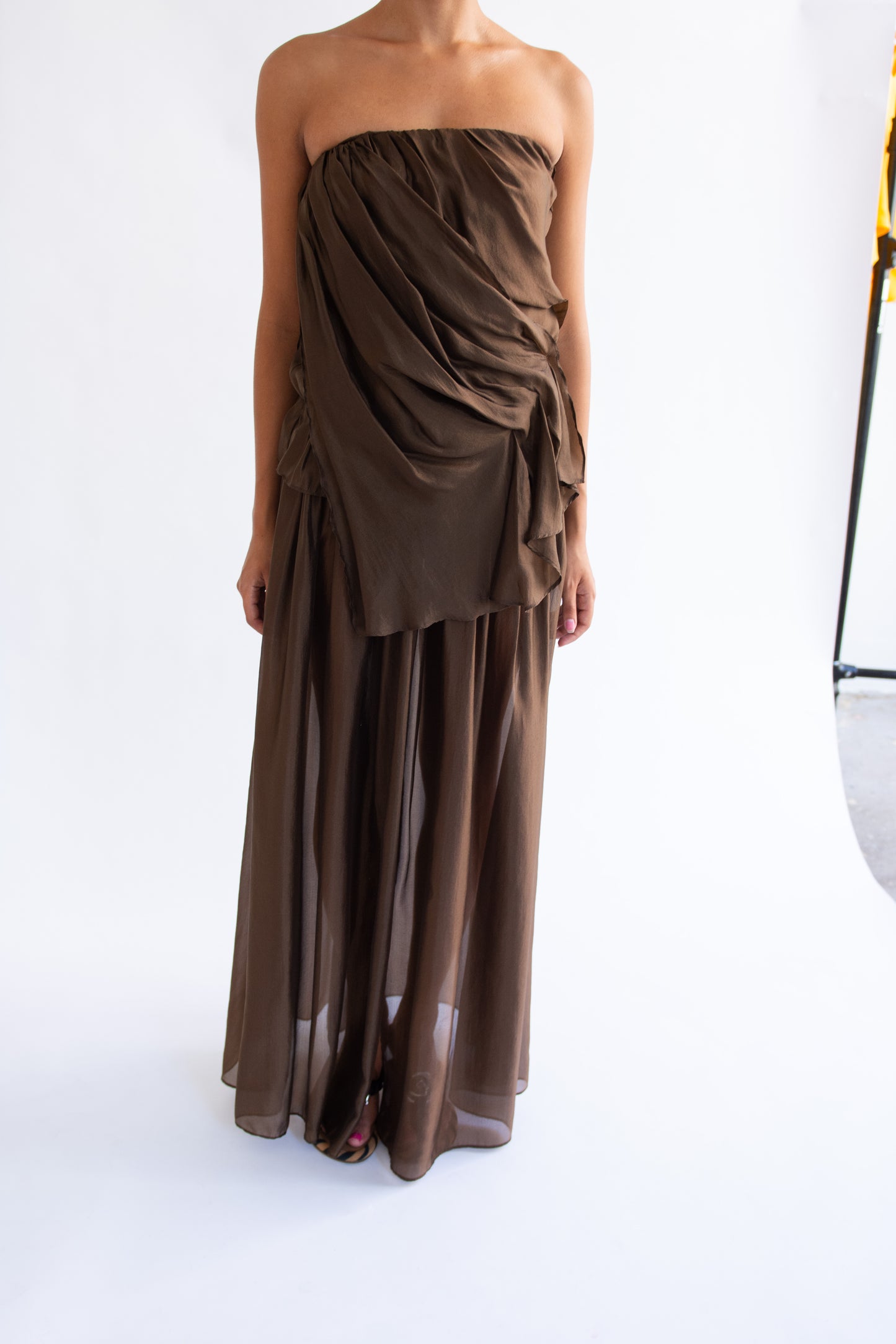 THE GARMENT, Gilian Bustier, Espresso