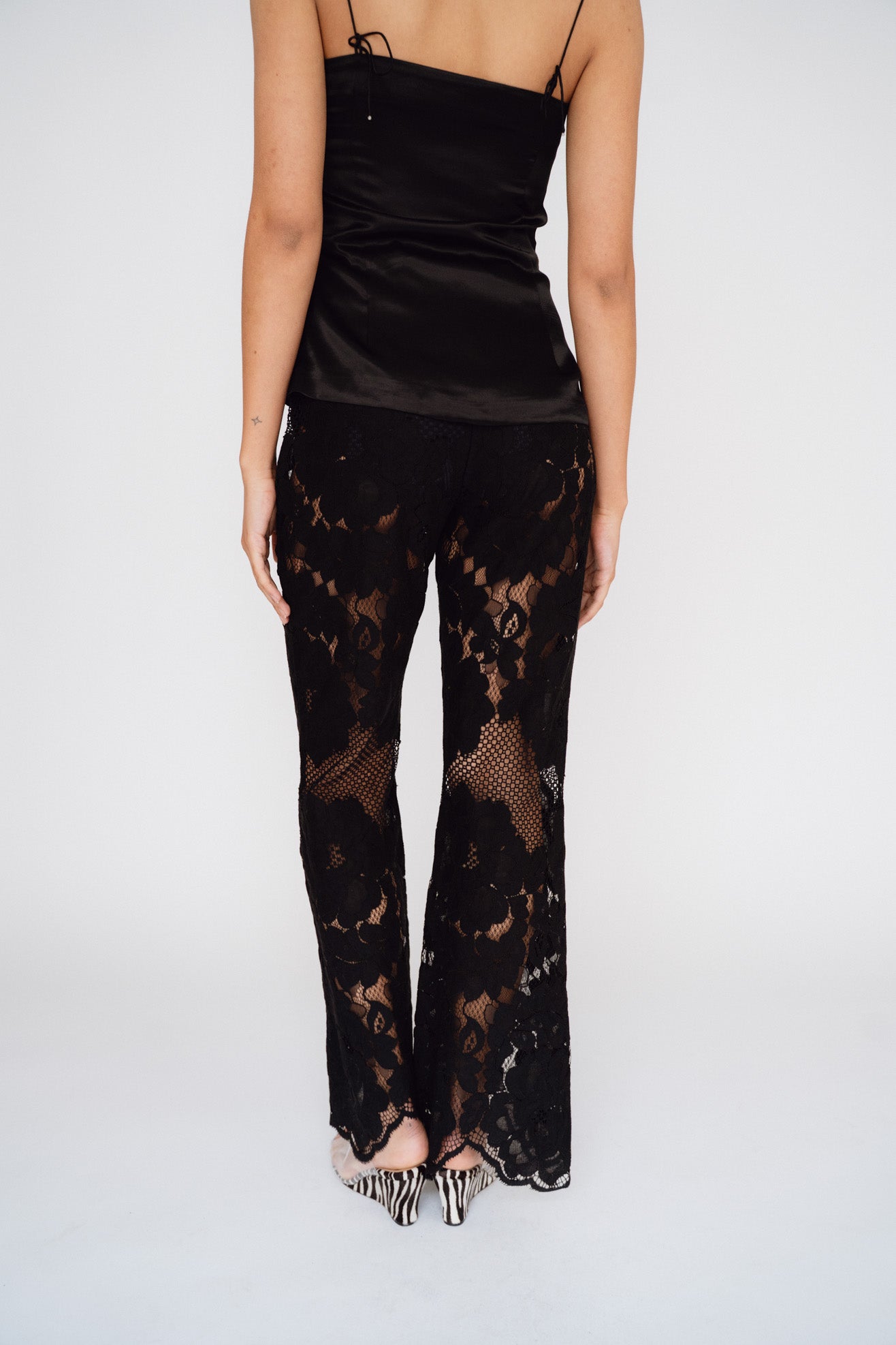 MR. LARKIN, Annie Pant, Black