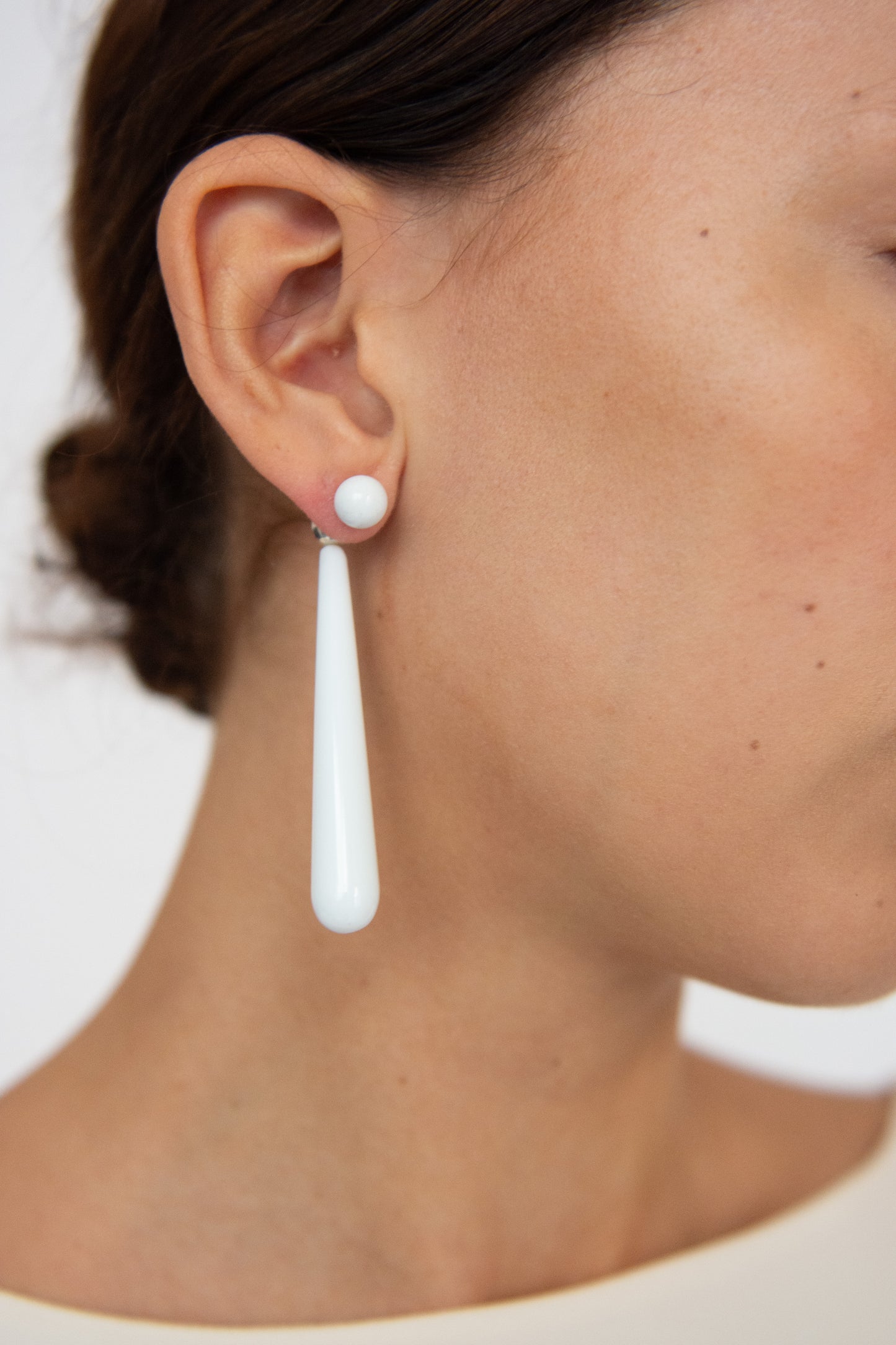 MOSQUITO, Orilla Earrings, White