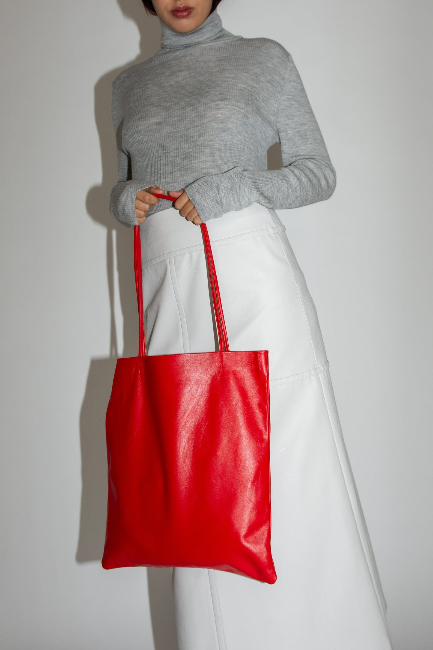 MODERN WEAVING, Slim Lamb Sak, Crimson