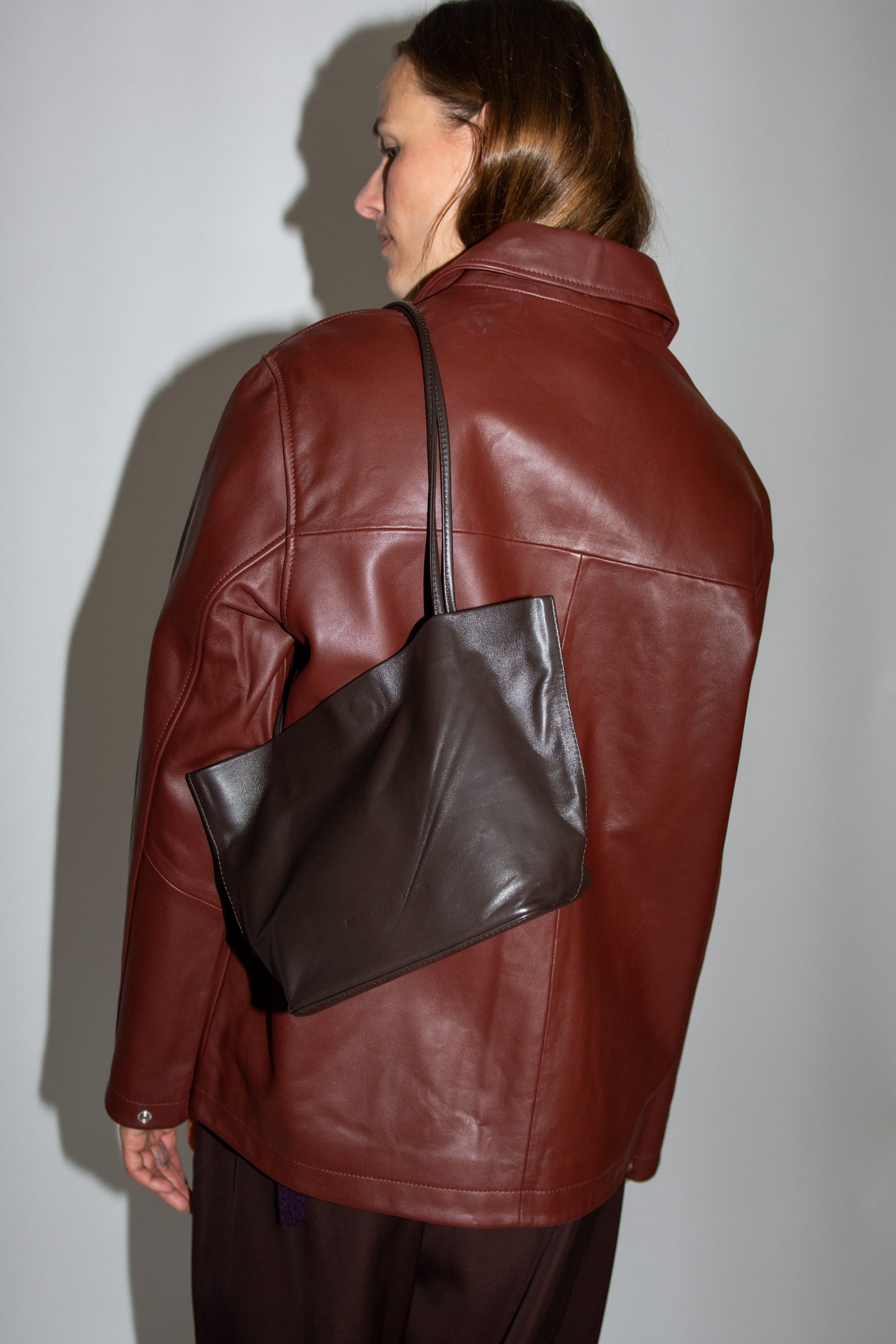 MODERN WEAVING, Relaxed Basket, Dark Brown