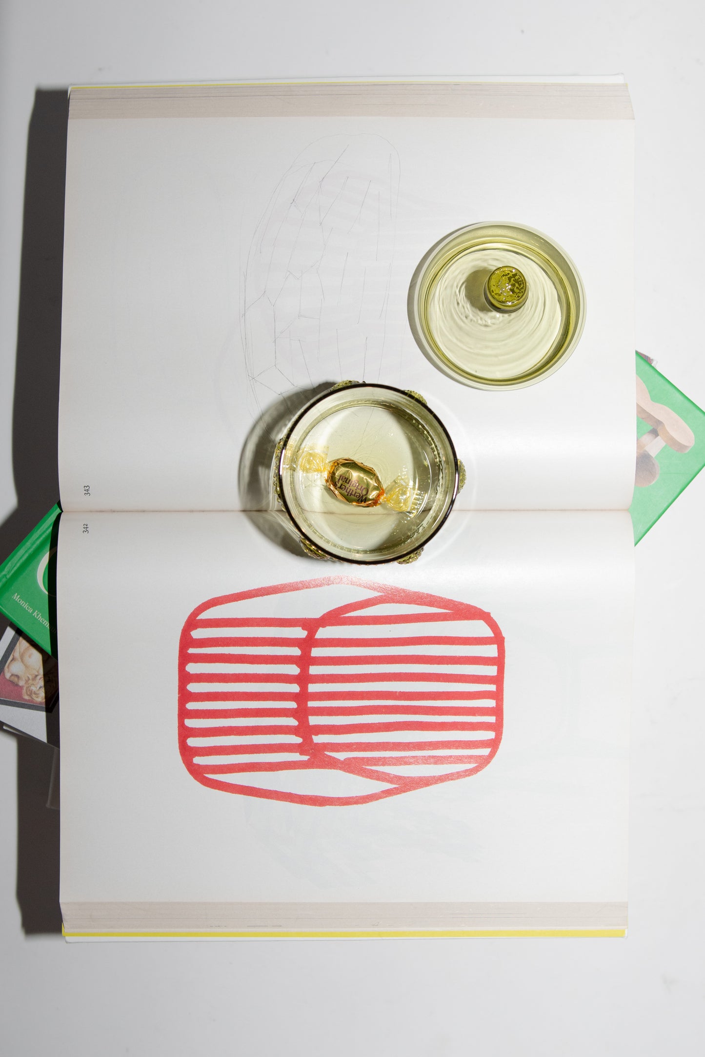 AKUA OBJECT, Karl Bonbonniere Dots, Forrest Green