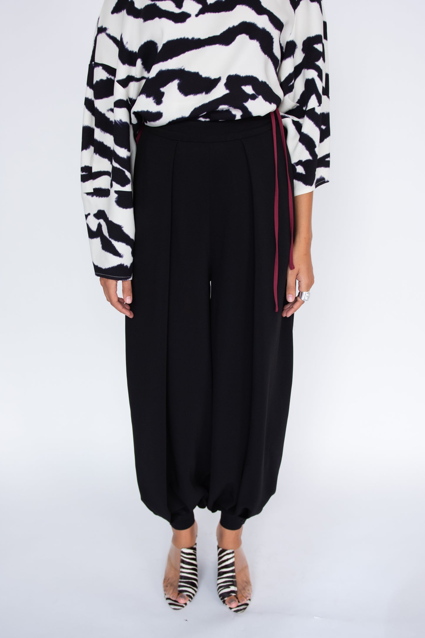 MR. LARKIN, Athena Balloon Pants, Black