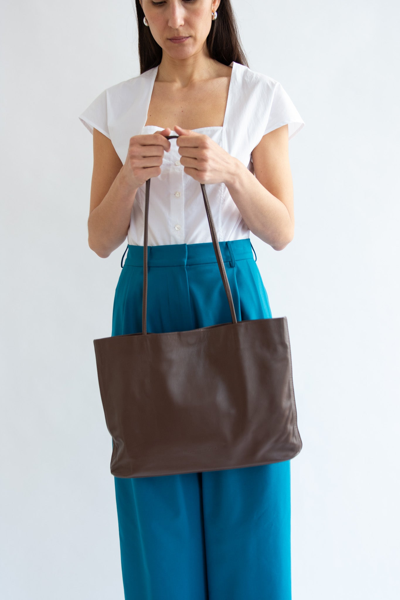 MODERN WEAVING, Narrow Oval Relaxed Tote, Cognac