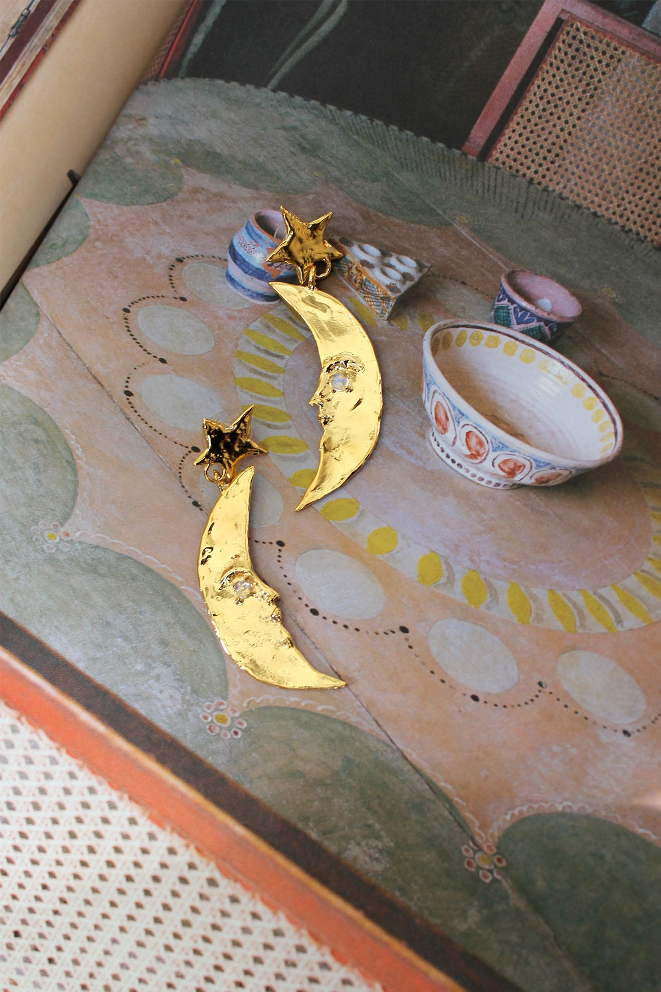 MONDO MONDO, Moon Earrings