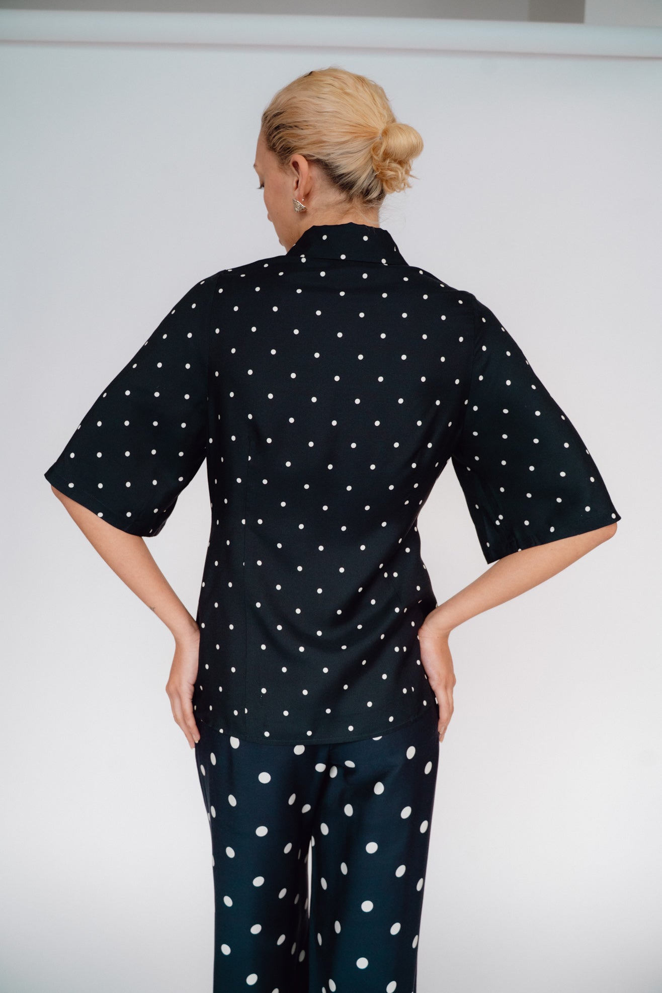 MR. LARKIN, Tillie Shirt, Ink/Ivory Big Dot