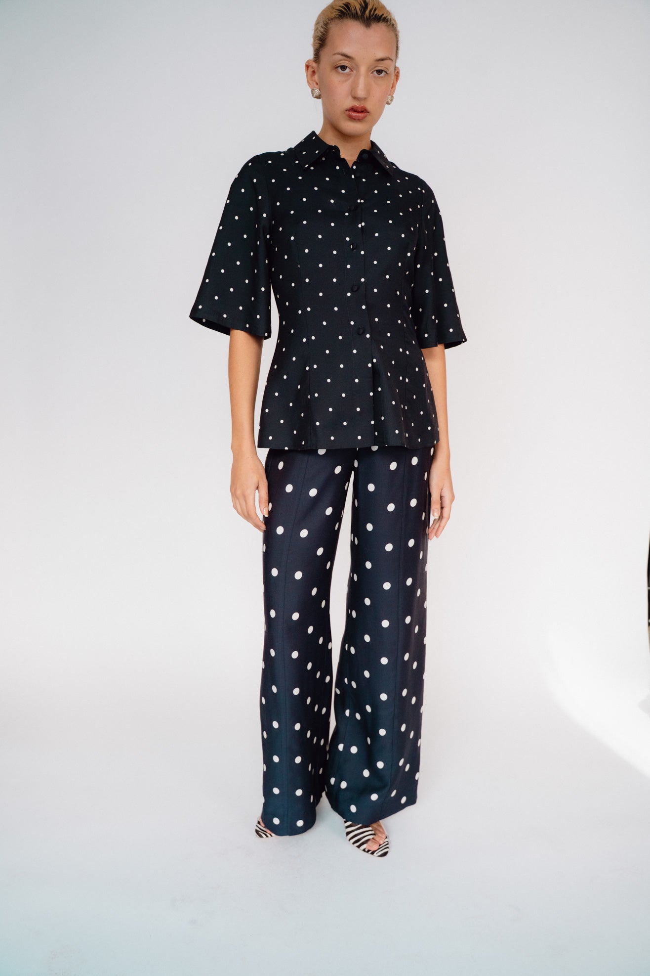 MR. LARKIN, Tillie Shirt, Ink/Ivory Big Dot