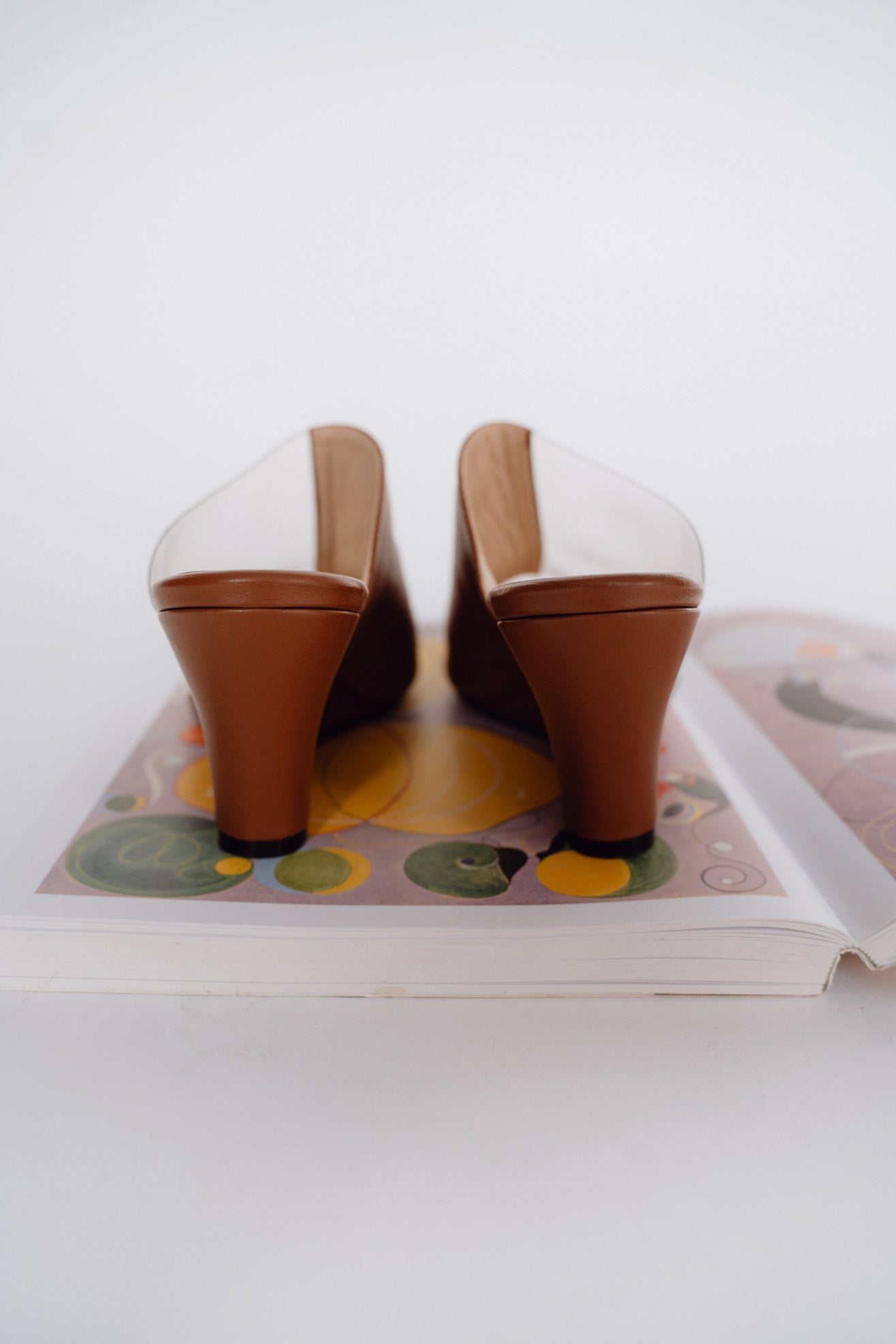 MR. LARKIN, Elliott Wedge, Nocciolo