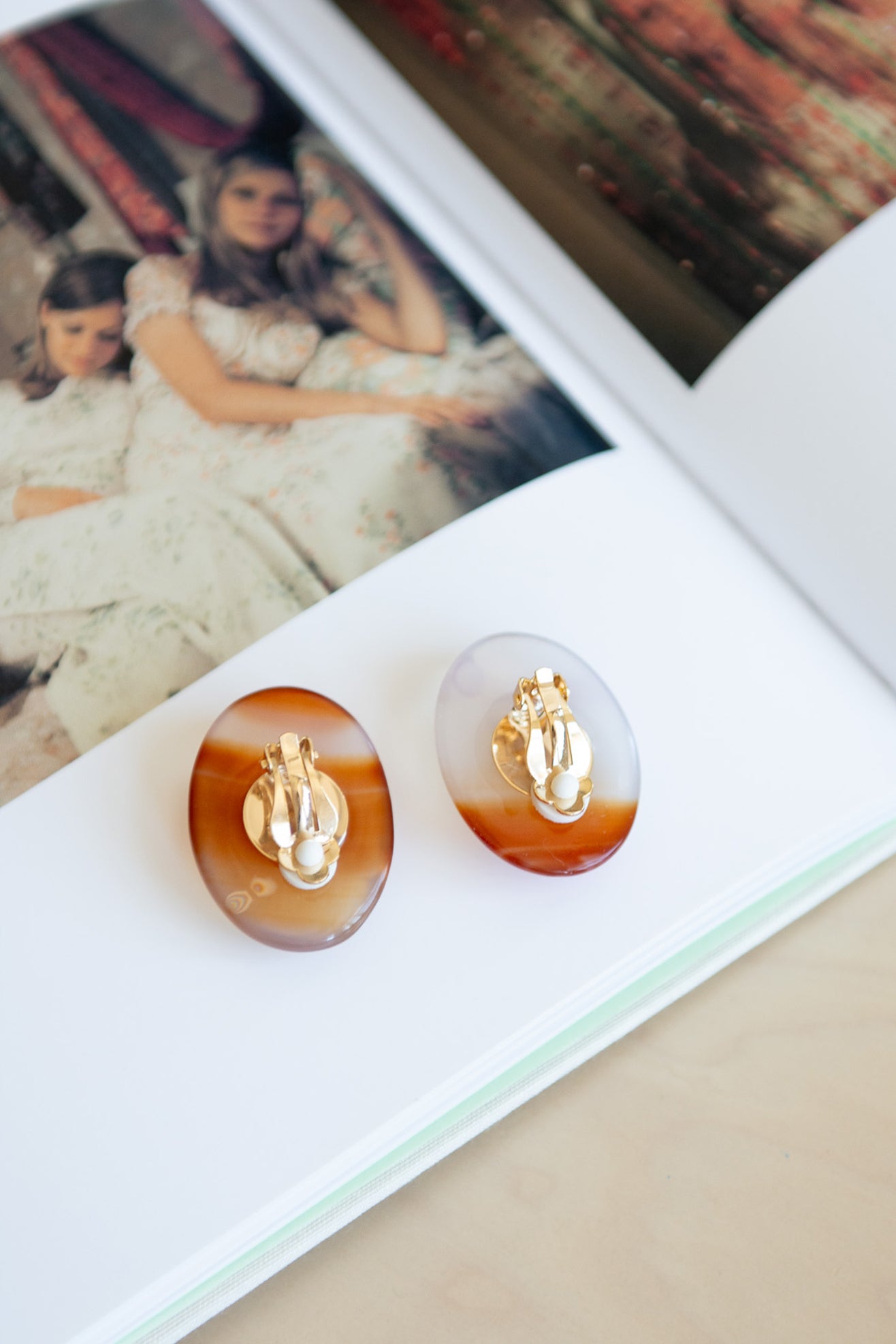 ISSHI, Mars Earrings, Caliente