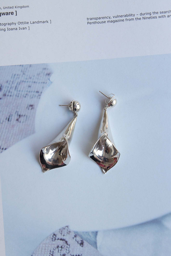 AGMES, Medium Calla Earrings, Sterling Silver