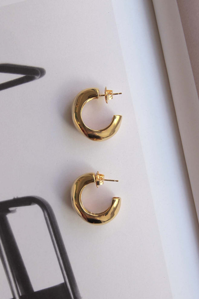 AGMES, Medium Celia Hoops, Gold Vermeil