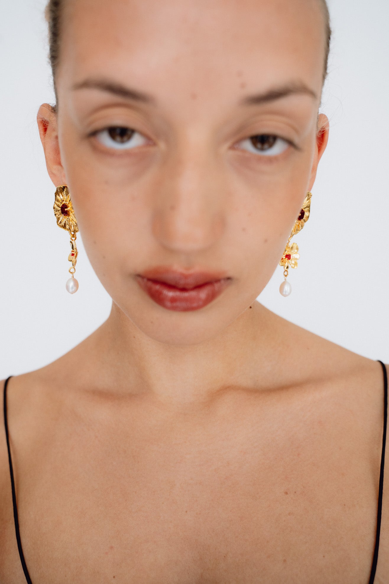 MONDO MONDO, Venus Drop Earrings