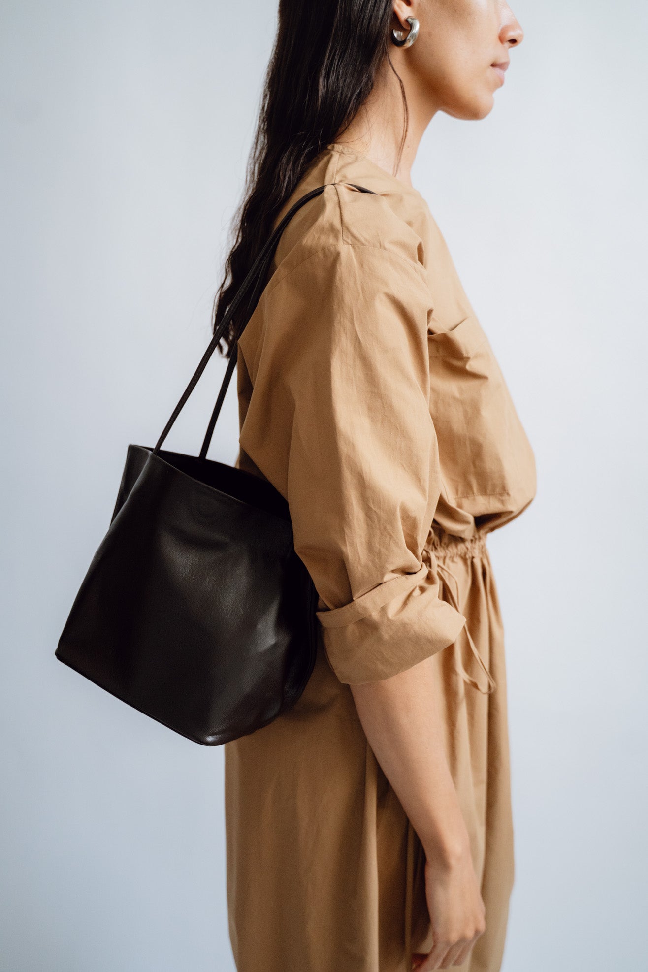 MODERN WEAVING, Relaxed Basket, Dark Brown