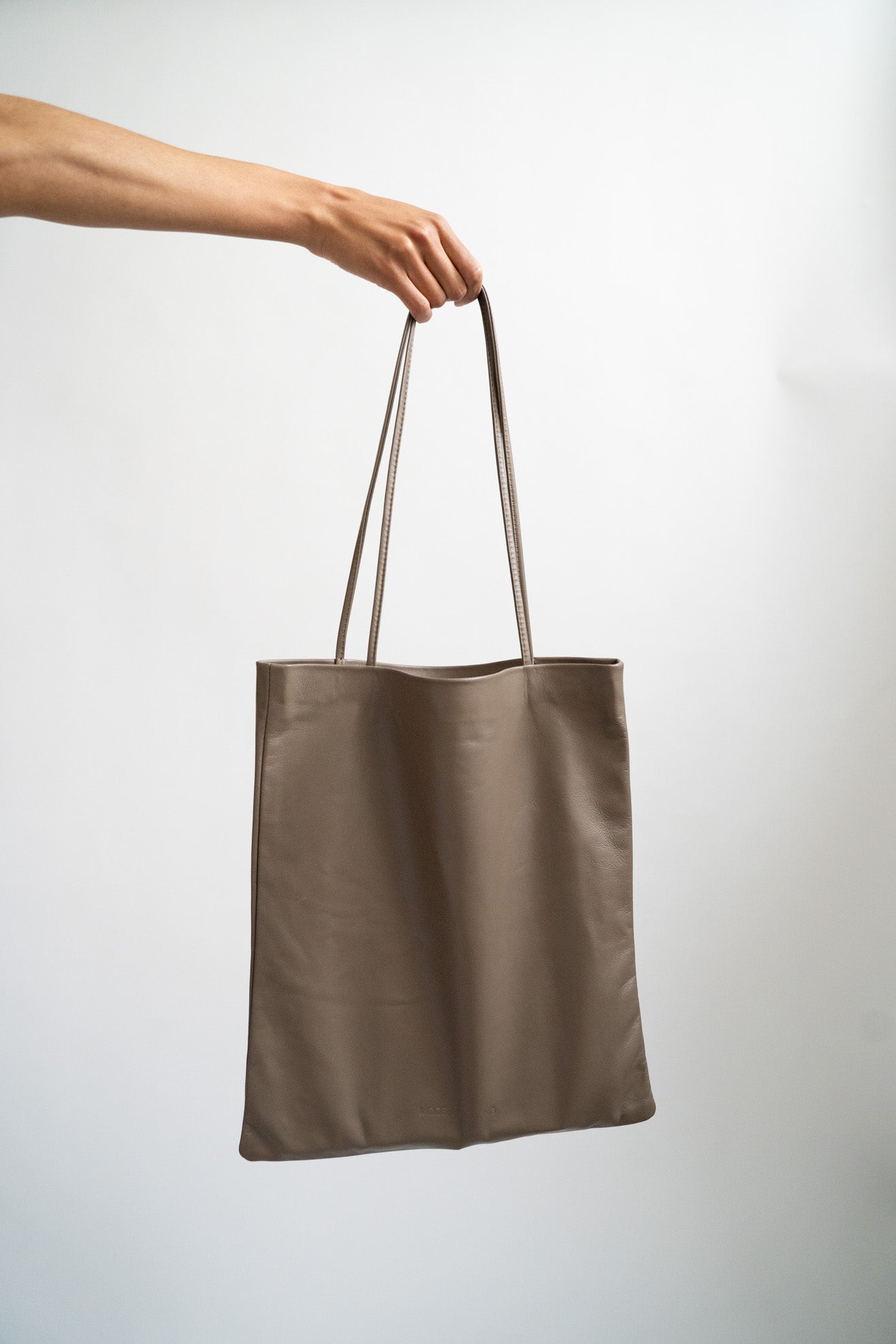 MODERN WEAVING, Slim Lamb Sak