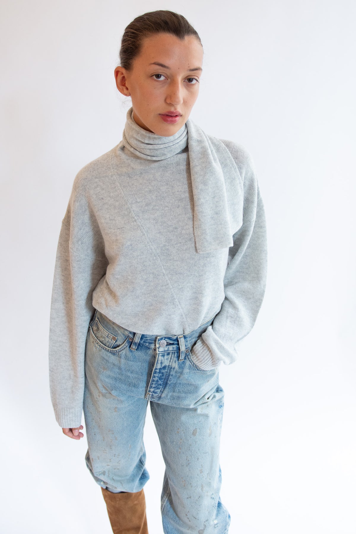 THE GARMENT, Volmer Scarf Sweater, Heather Grey Melange