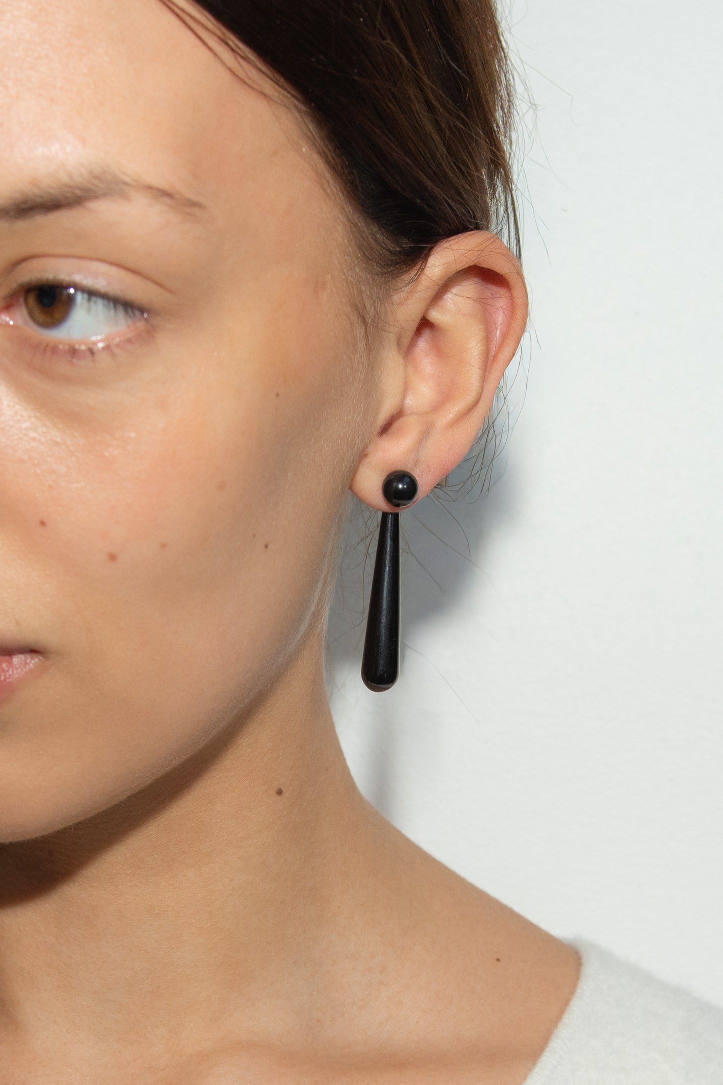 MOSQUITO, Sorela Earrings, Onyx