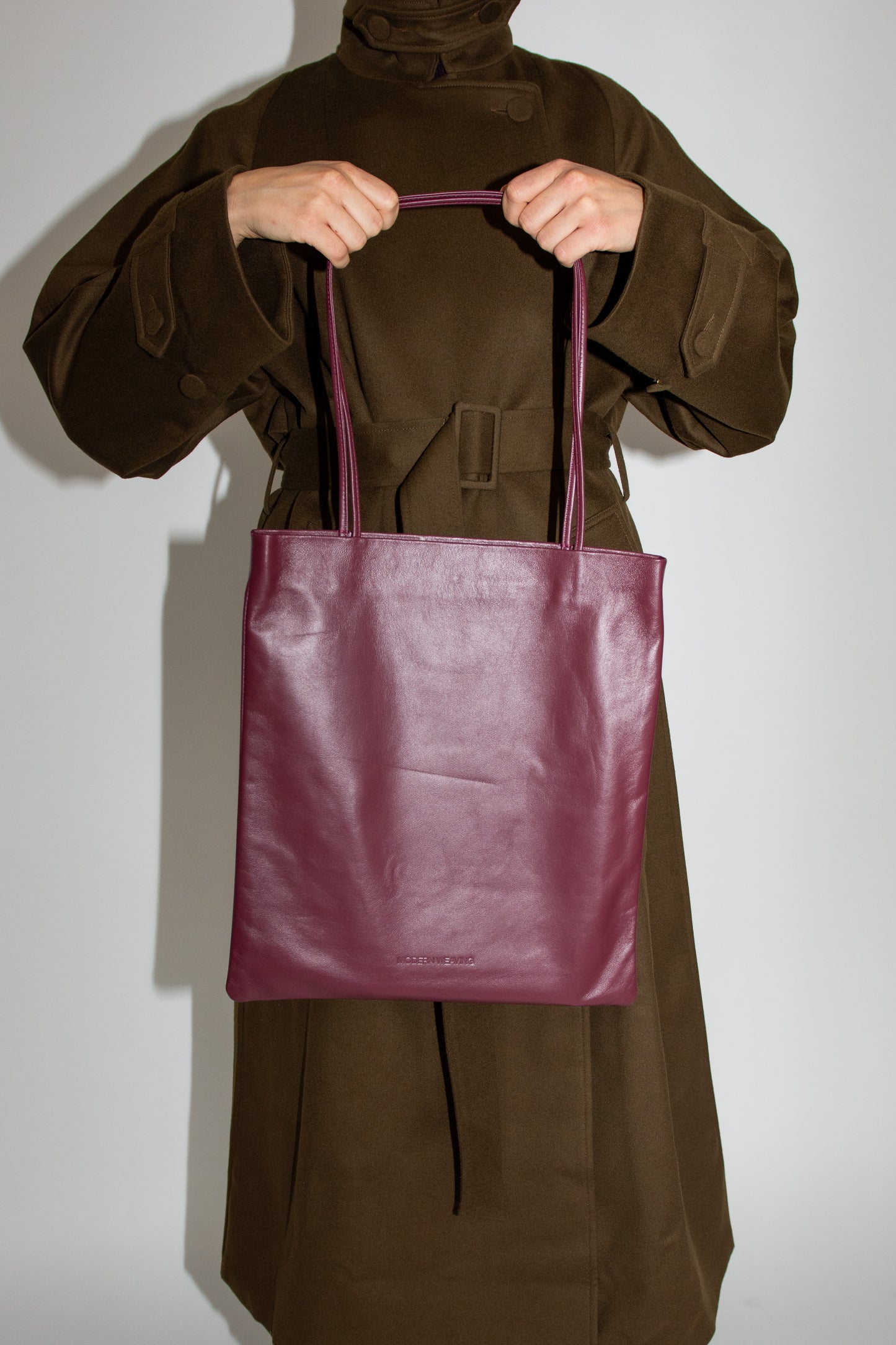 MODERN WEAVING, Slim Lamb Sak, Burgundy