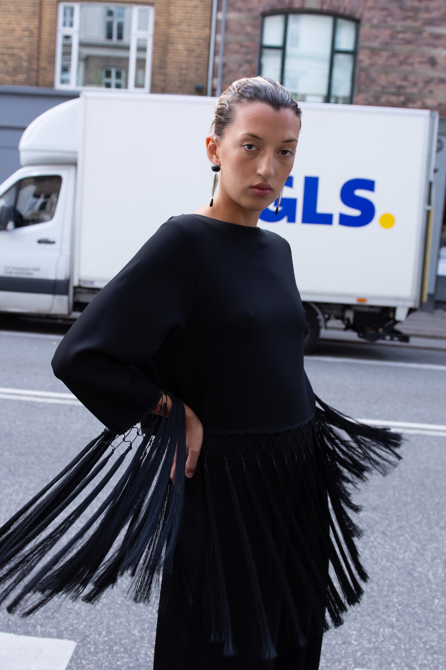 MR. LARKIN, Tara Fringe Top, Black