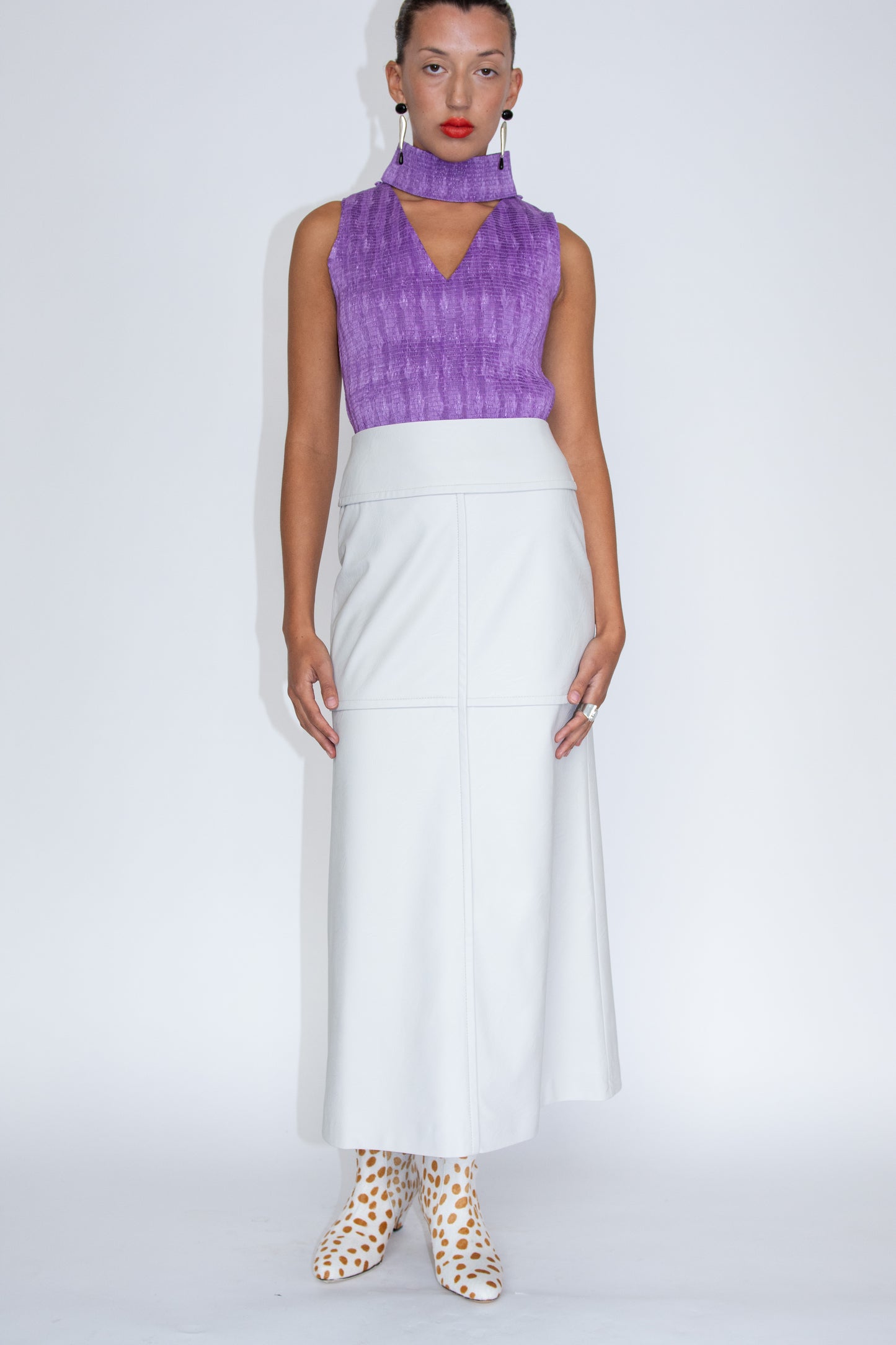 MR. LARKIN, Anja Skirt, Shark
