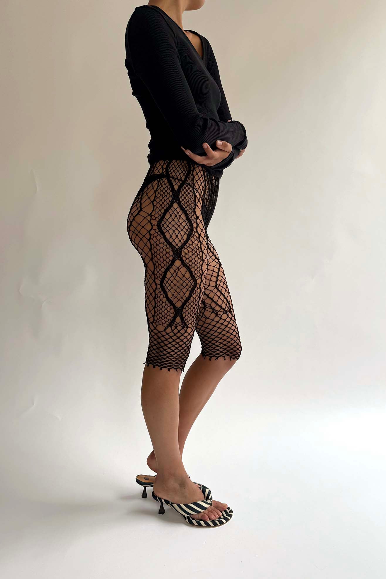 EUCHRONIA, Lace Shorts Pants, Black