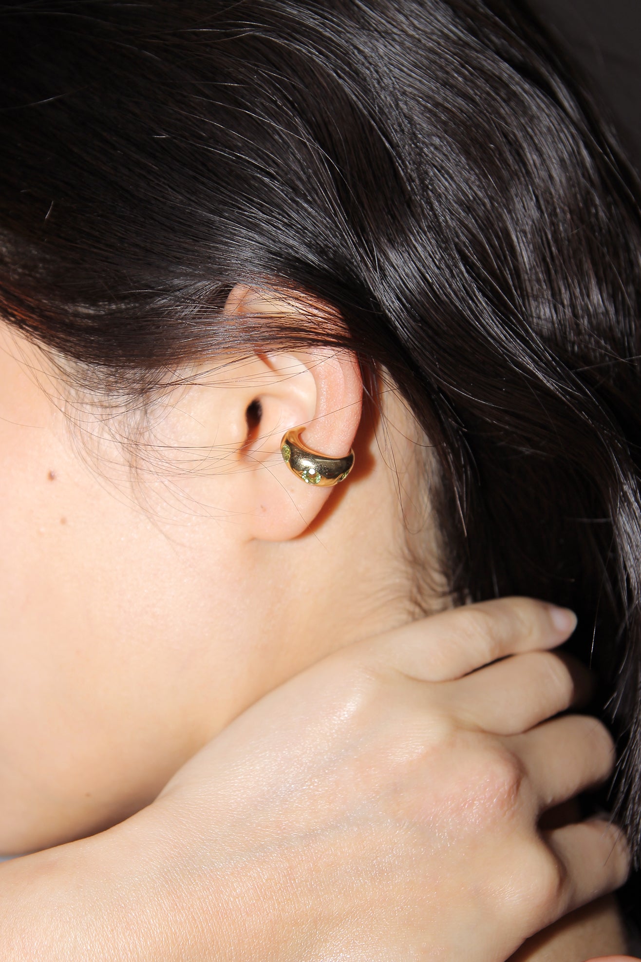 FARIS, Grosso Gem Ear Cuff, Silver / Topaz