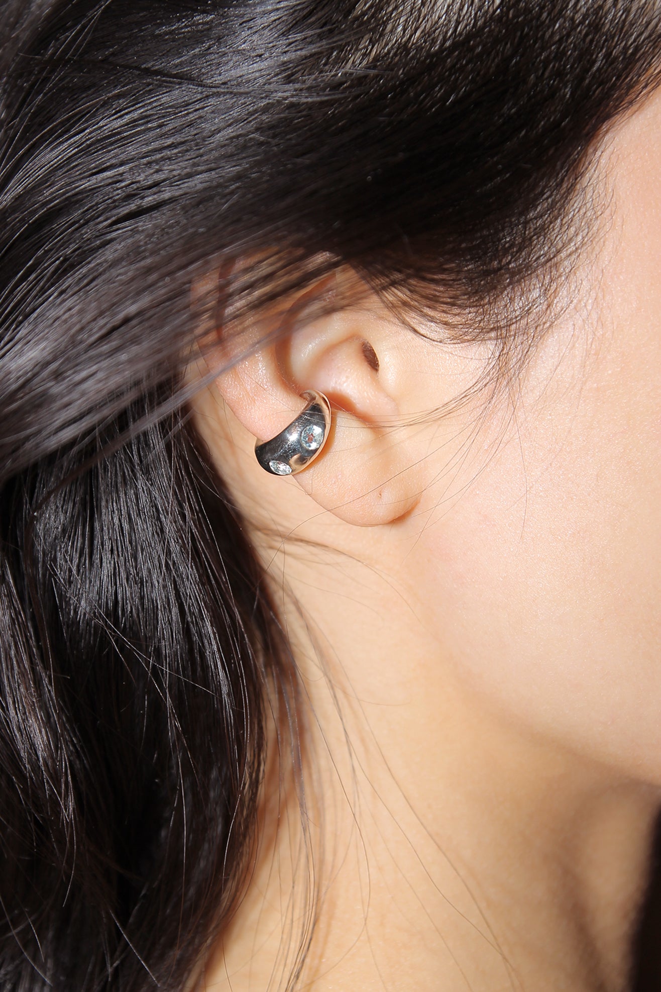 FARIS, Grosso Gem Ear Cuff, Silver / Topaz