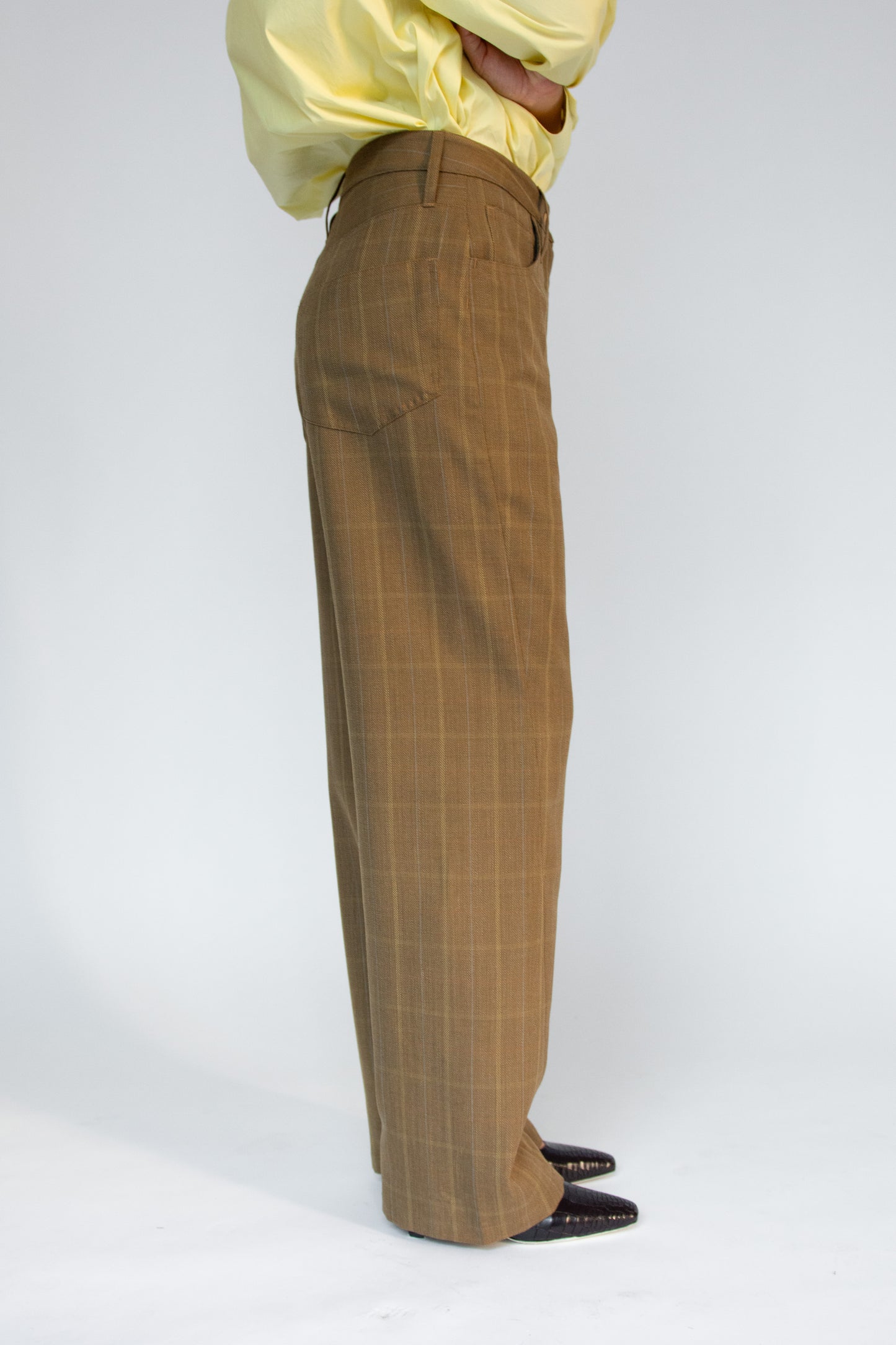 MR. LARKIN, Alan Pant, Granny Plaid