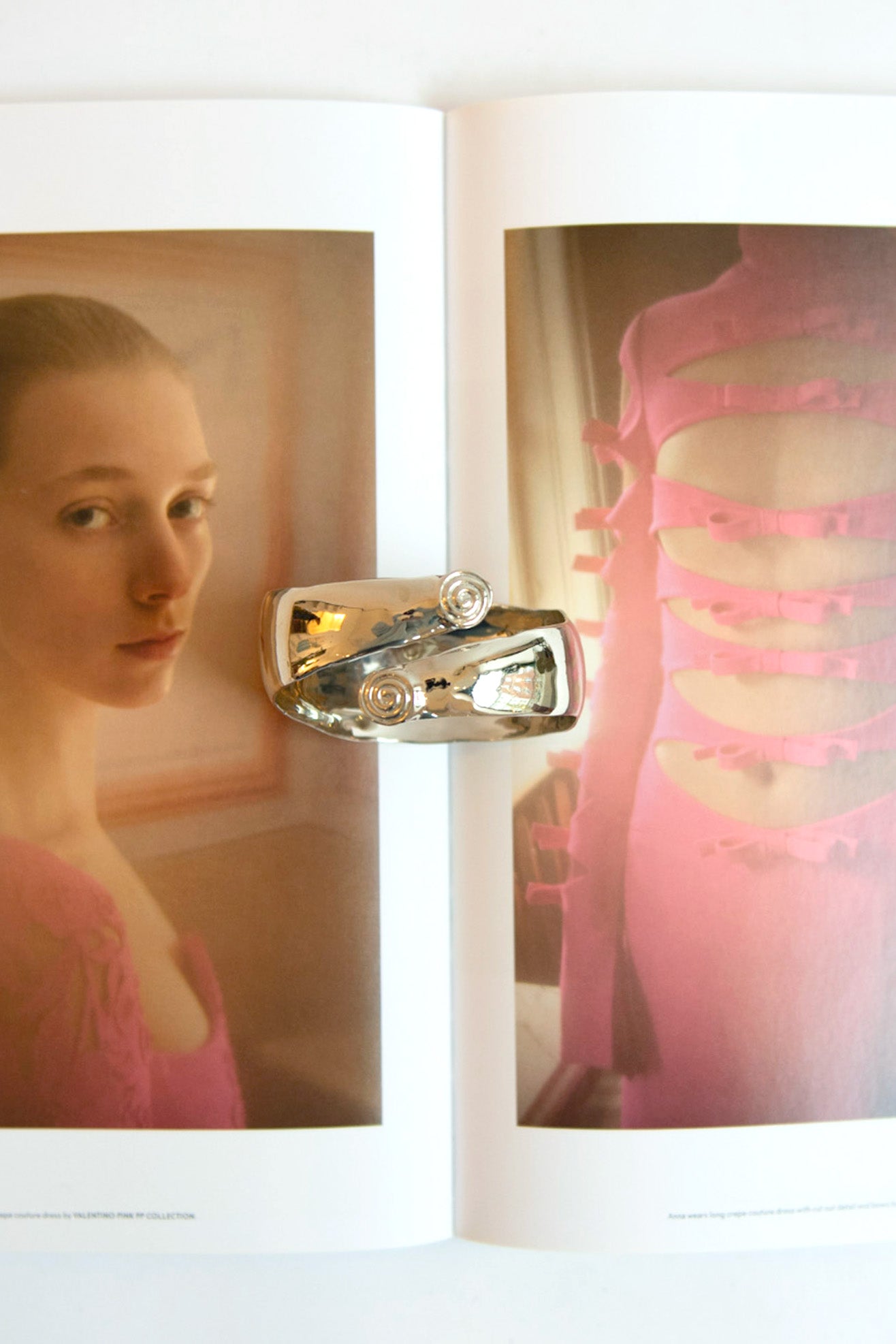 JUJU VERA, Olympia Arm Band, White Brass