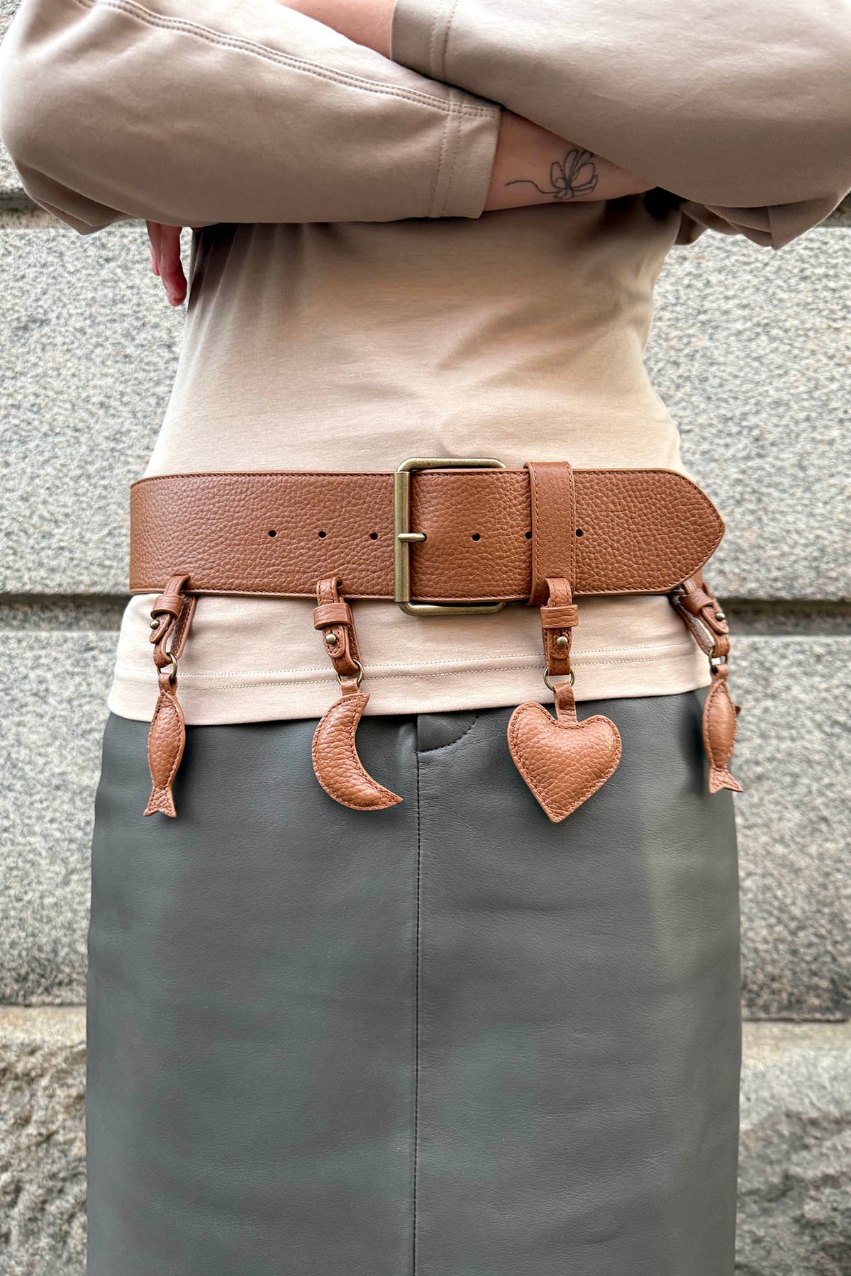 LAMIA LAGHA, Wunsch, Charm Leather Belt, Cognac