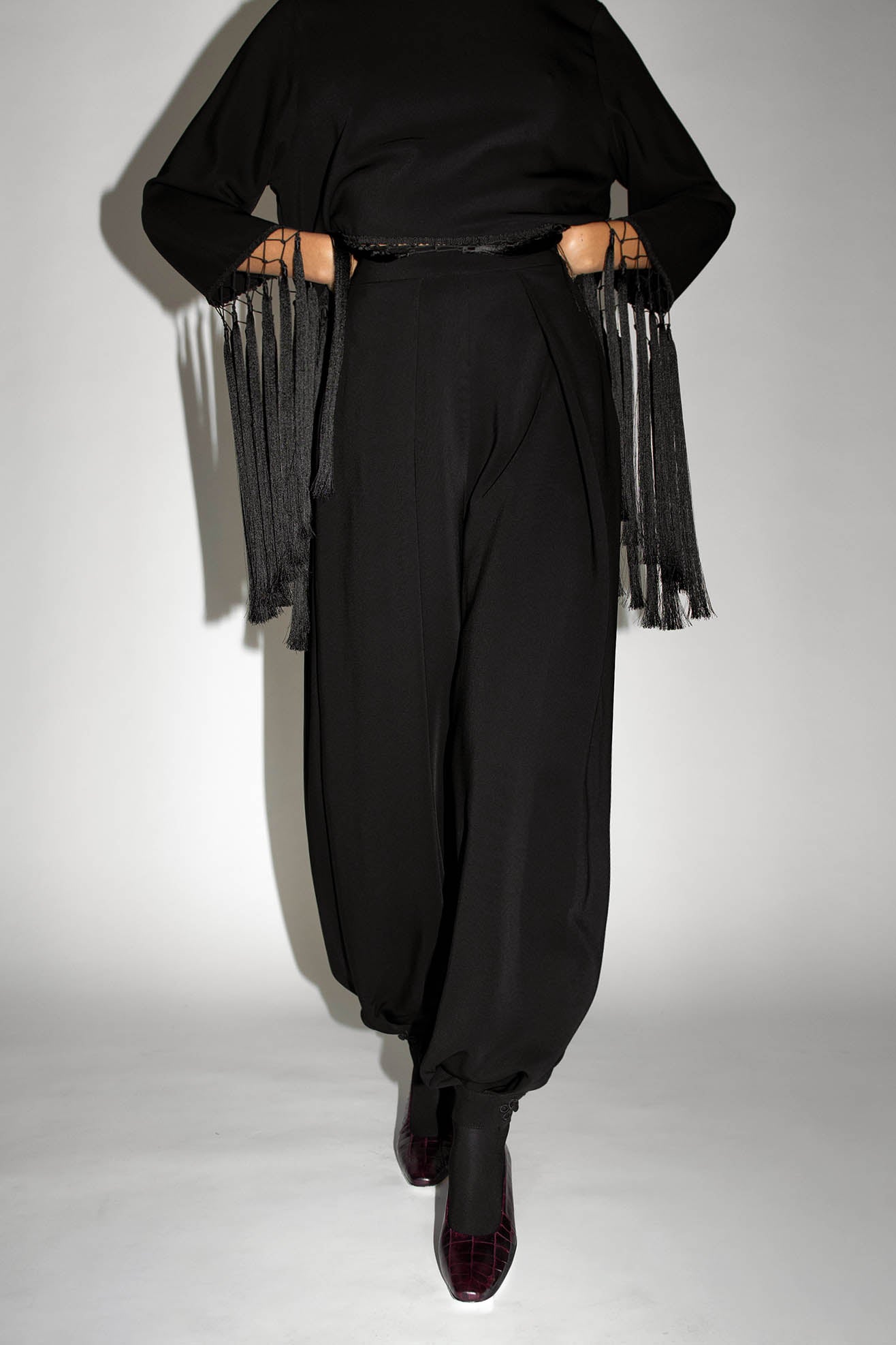 MR. LARKIN, Athena Balloon Pants, Black