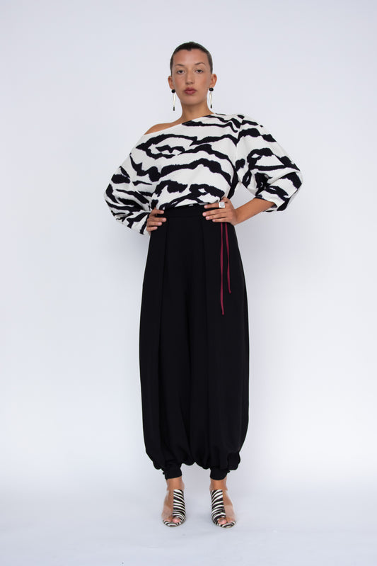 MR. LARKIN, Athena Balloon Pants, Black
