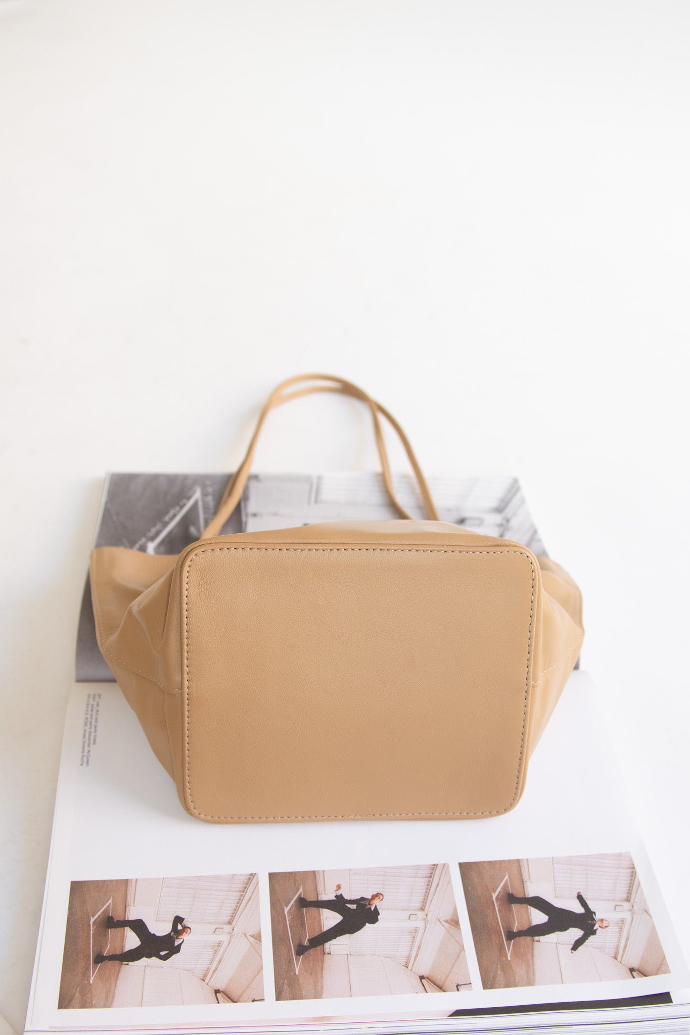 MODERN WEAVING, Relaxed Basket, Camel