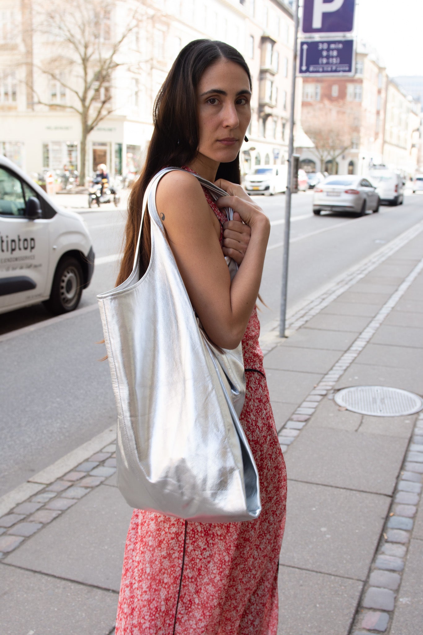 MODERN WEAVING, XL Shopper, Silver