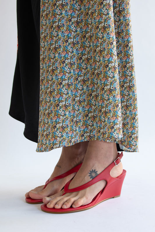 NOMIA, Lela Thong Wedge, Lipstick