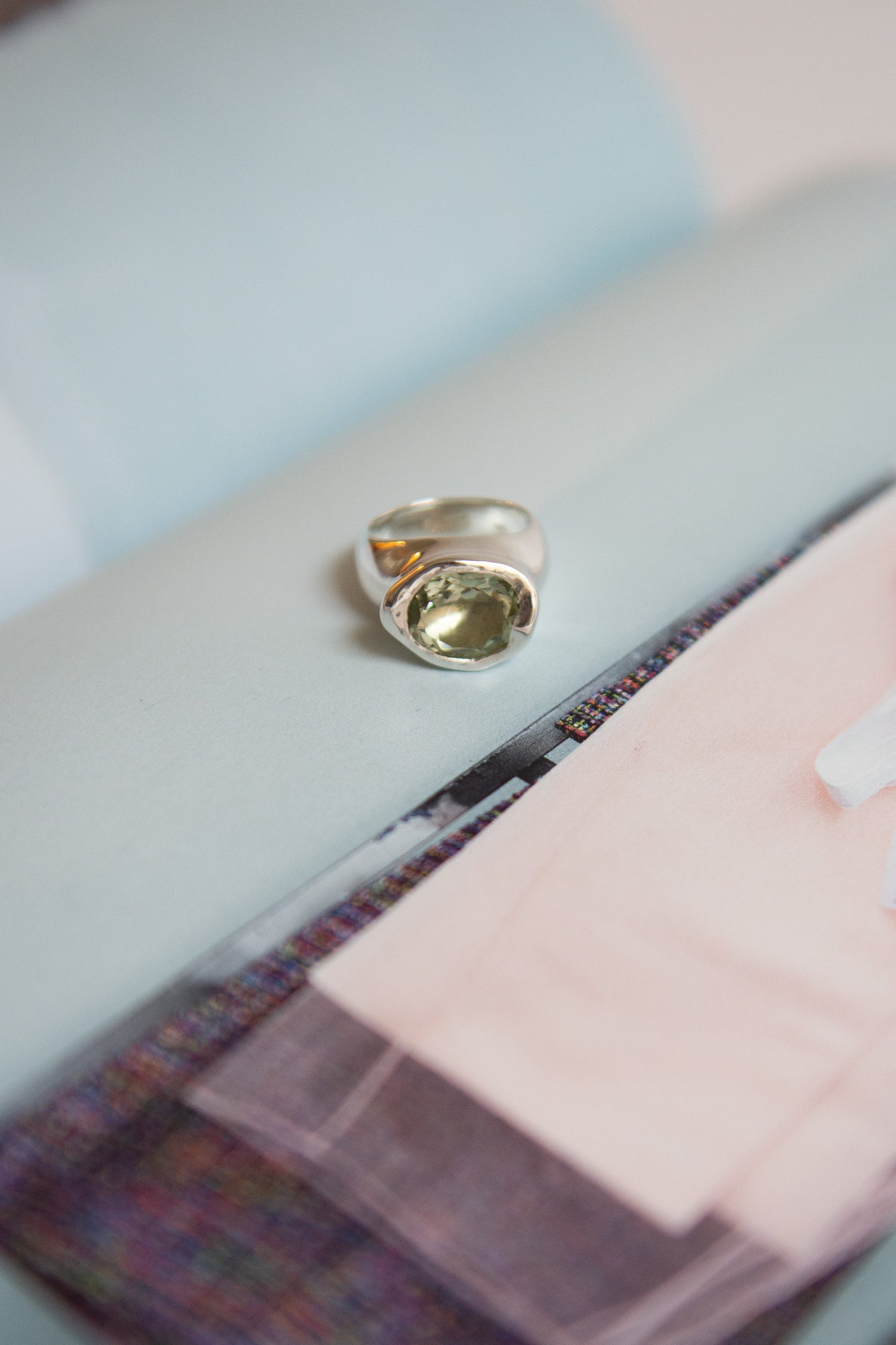 FARIS, Grand Ring, Green Amethyst