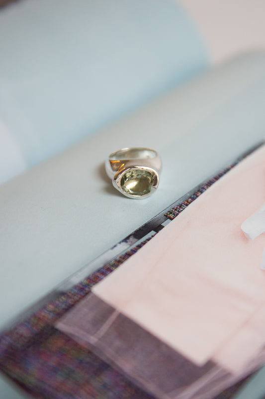 FARIS, Grand Ring, Green Amethyst