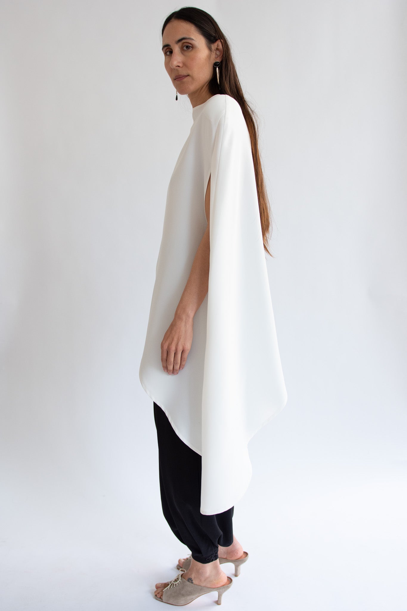 MR. LARKIN, Treasure Cape, White