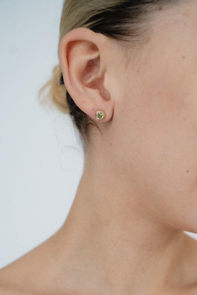 FARIS, Kira Stud, 14k Gold / Peridot