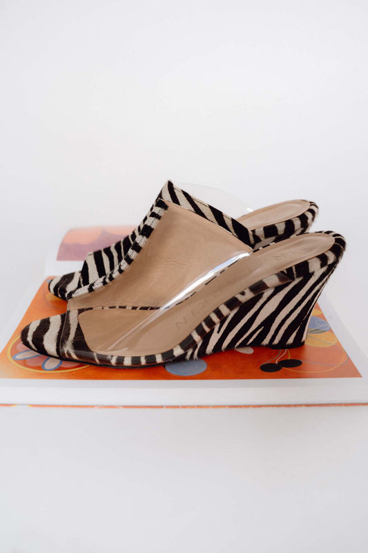 MR. LARKIN, Elliott Wedge, Ponyhair Zebra
