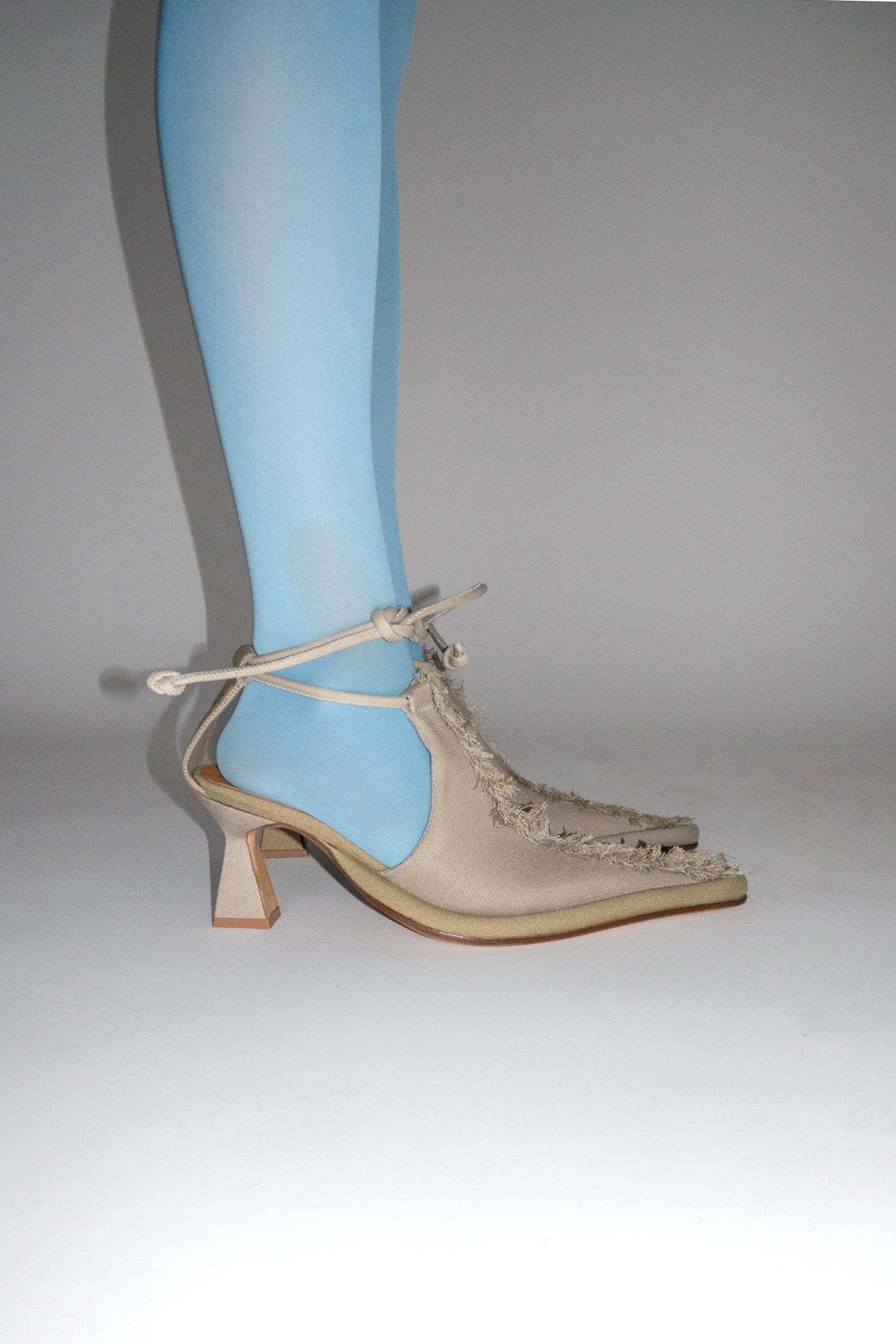Ugo Paulon, Sabby Mule, Beige